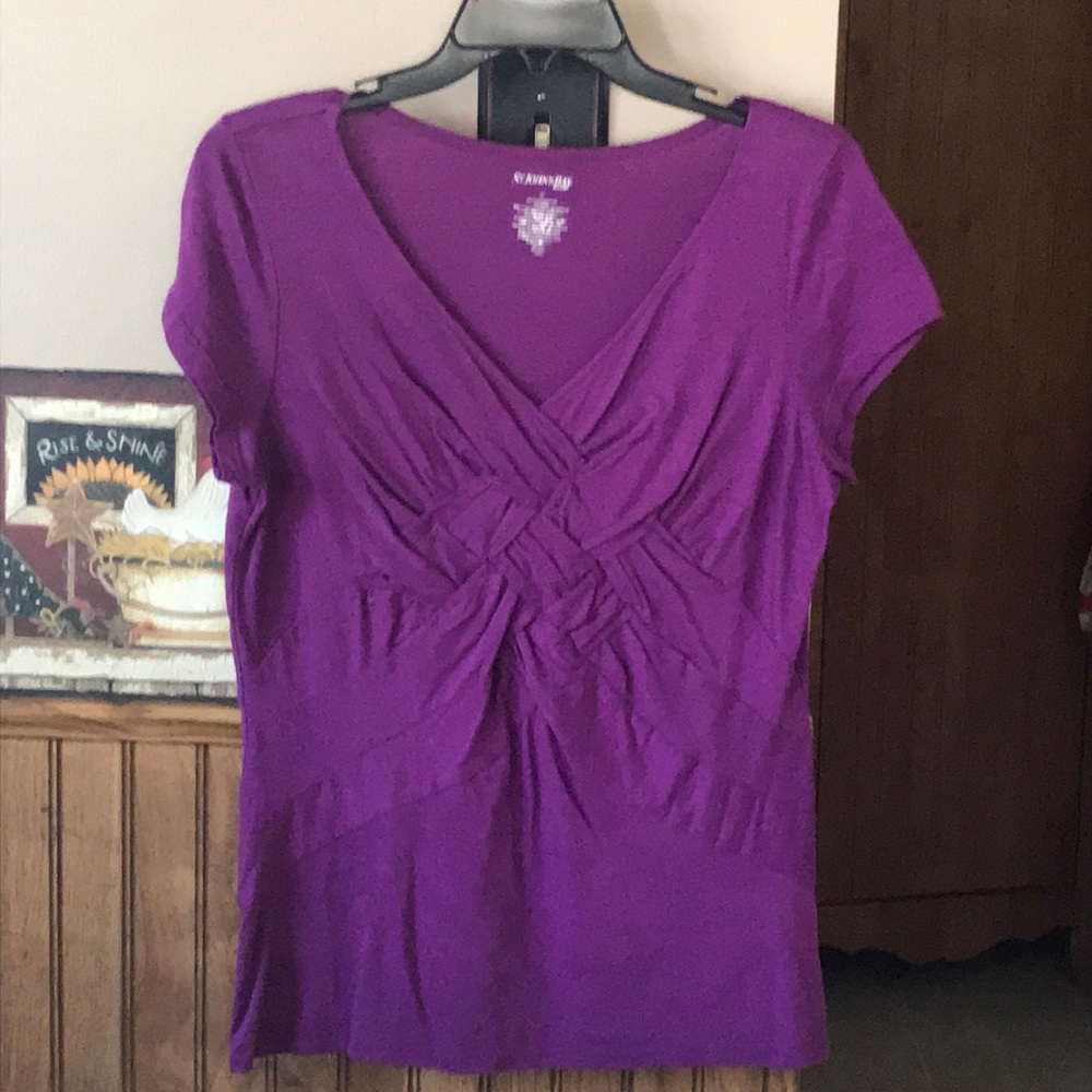 Purple St. Johns Bay top -EUC